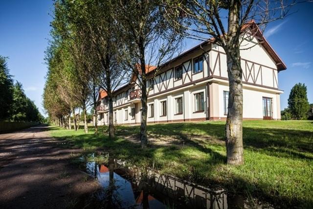 Hotel Nosselia Krzyczki Exteriér fotografie